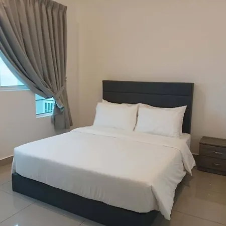 Two Bedroom Amber Cove Malacca Room photo