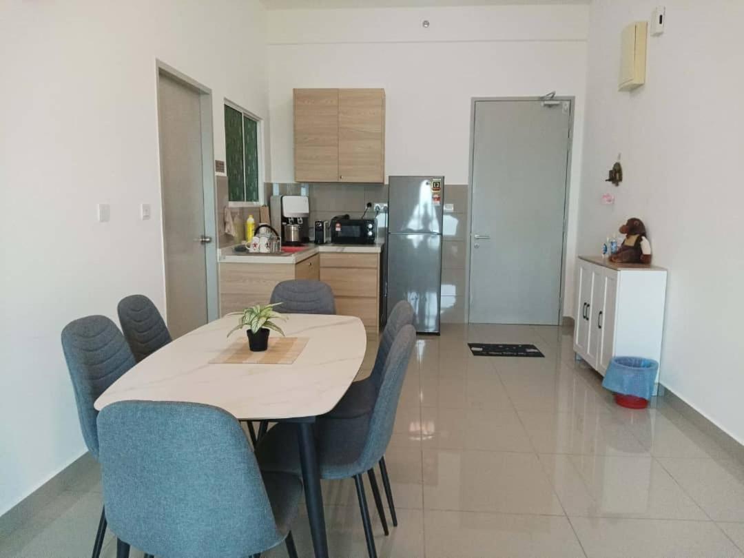 Two Bedroom Amber Cove Apartment