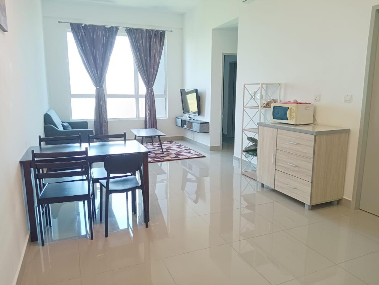 Apartemen Two Bedroom Amber Cove