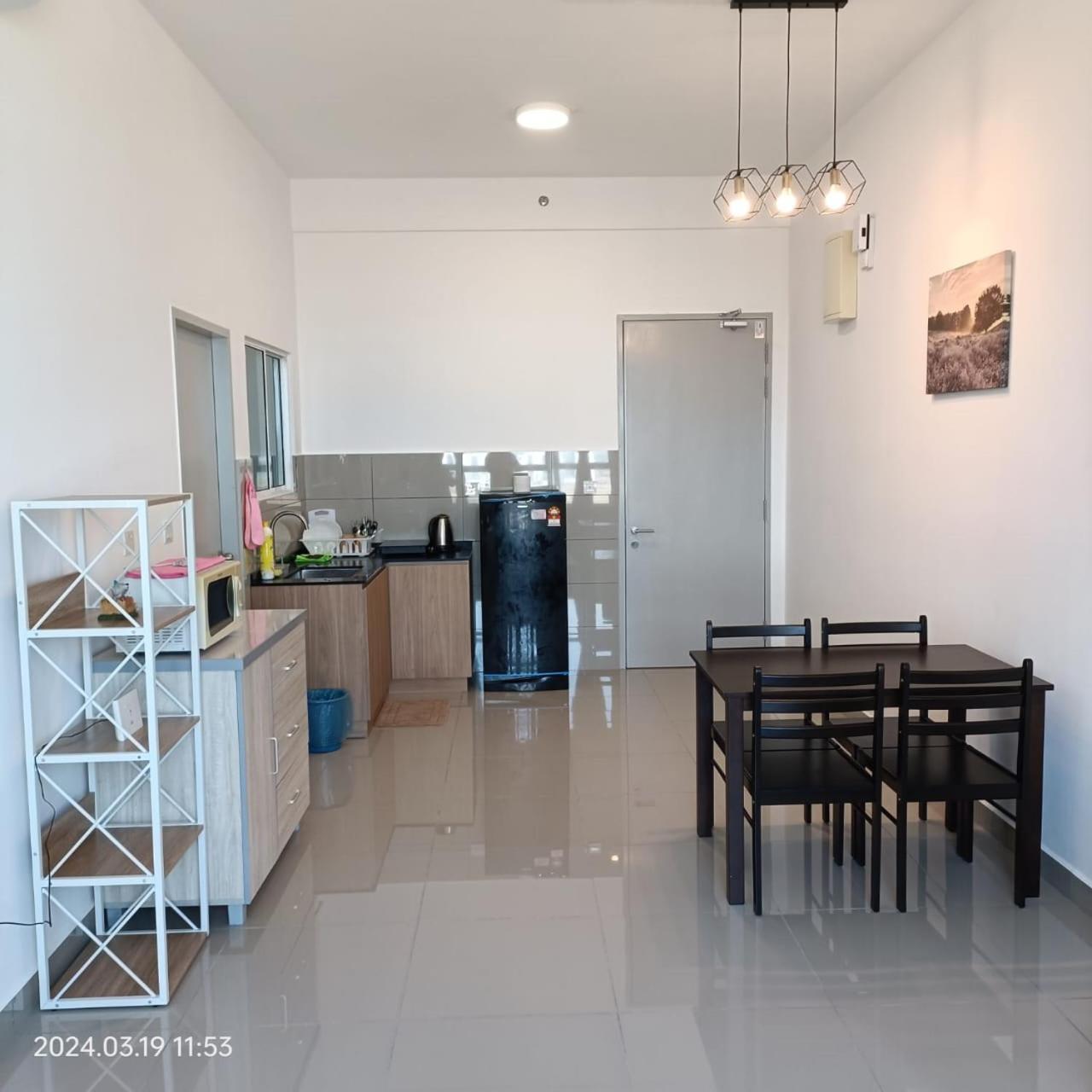 Two Bedroom Amber Cove Apartemen